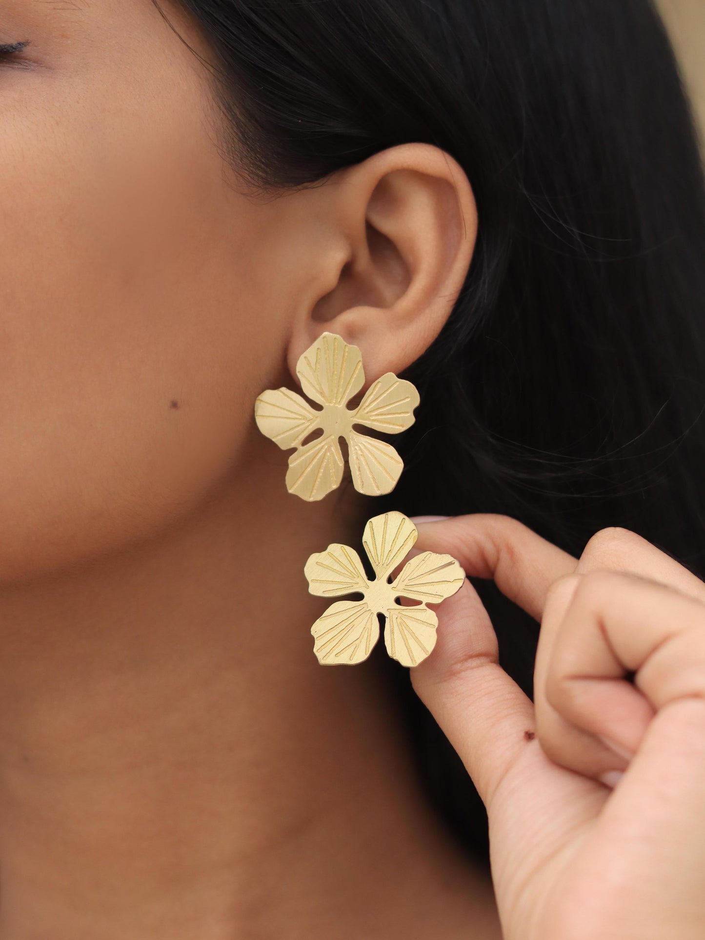 Flat Flower Brass Statement Earring (Anti tarnish)