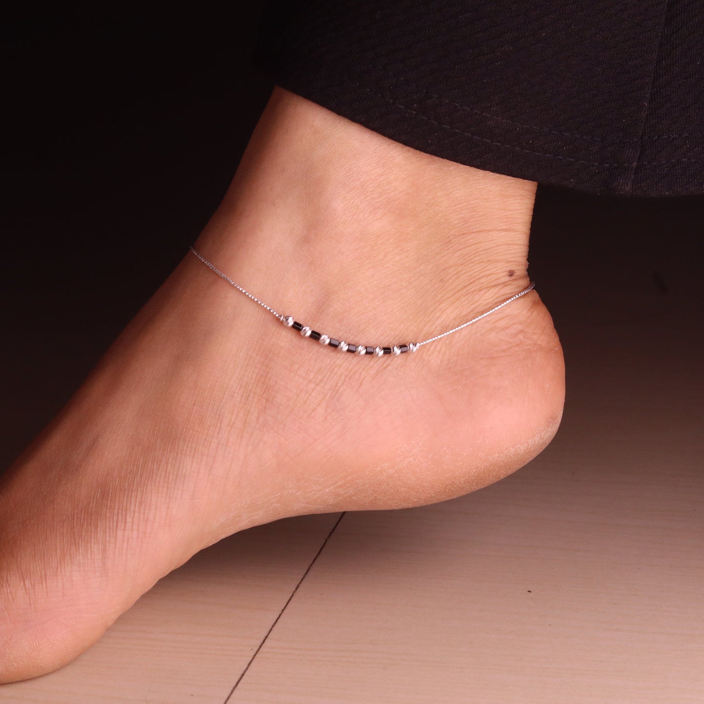 Sleek Minimal Bead Silver Payal for Women