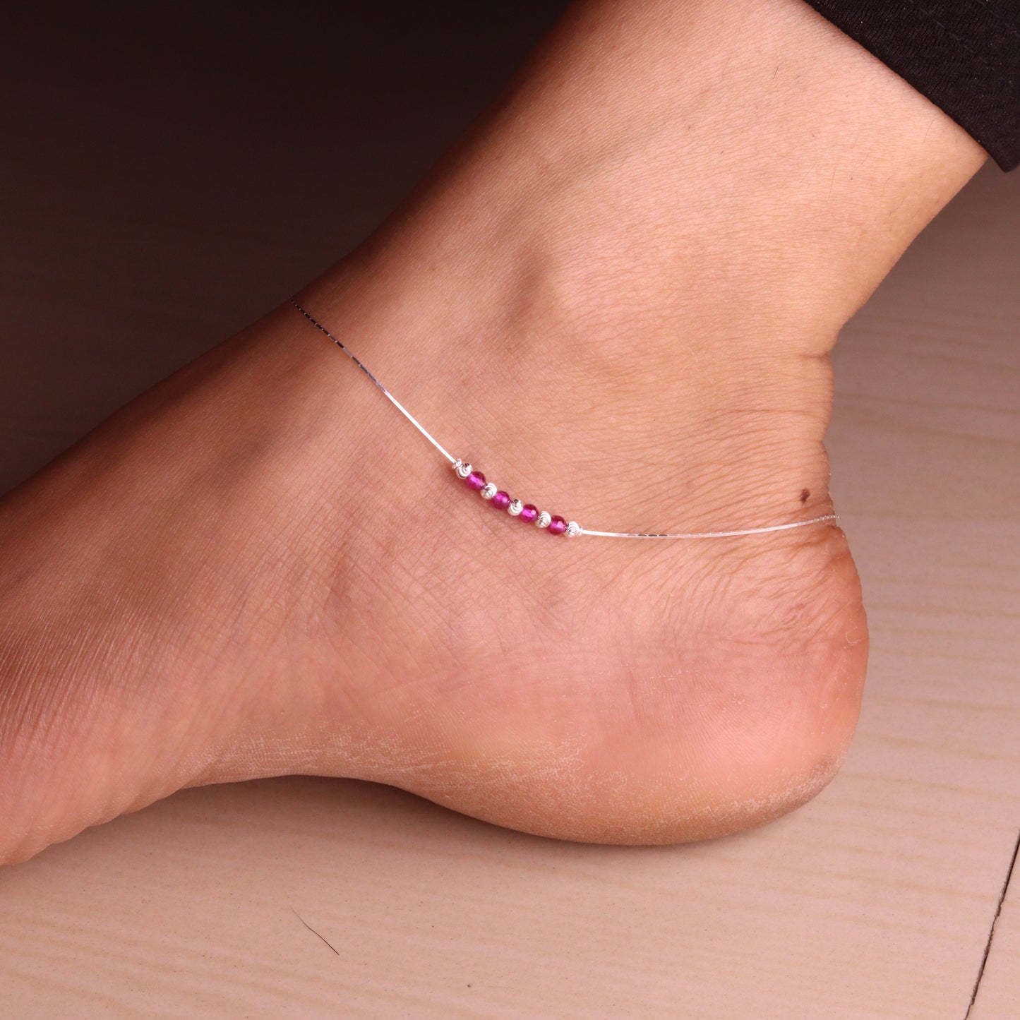 Sleek Delicate Bead Silver Payal for Women