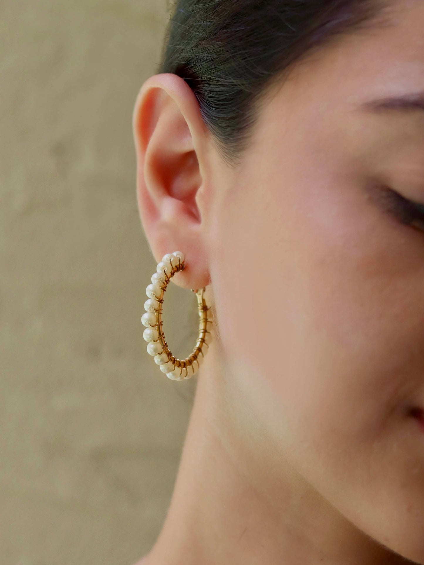 Pearl beaded hoop Earring