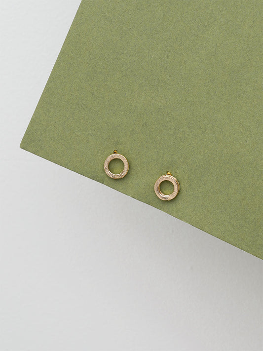 Circle Singles Stud Earring