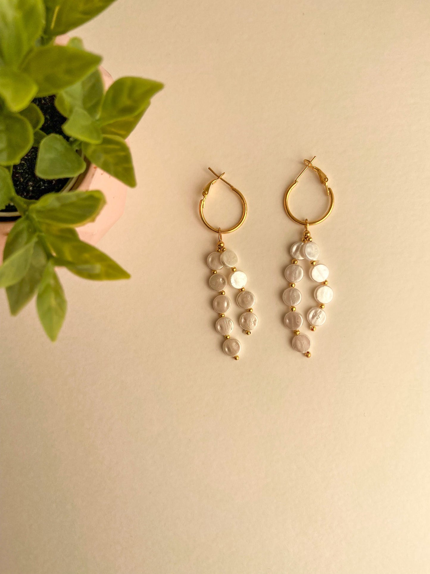 Flat Pearl dangler Earring